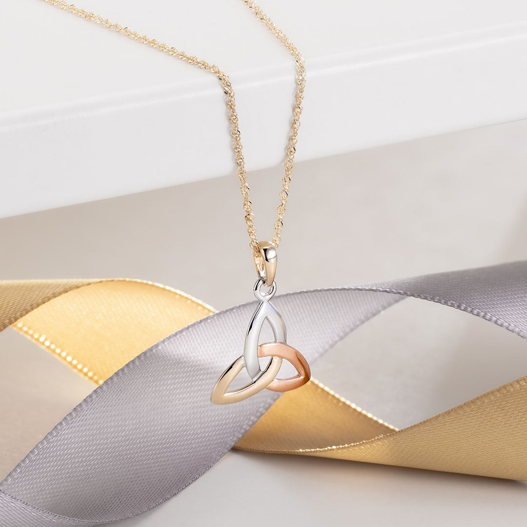 styled image of 14k gold multi tone gold colour trinity knot pendant s44529 from Solvar 