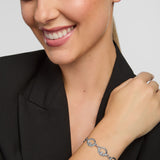 woman wearing claddagh links bracelet from Solvar