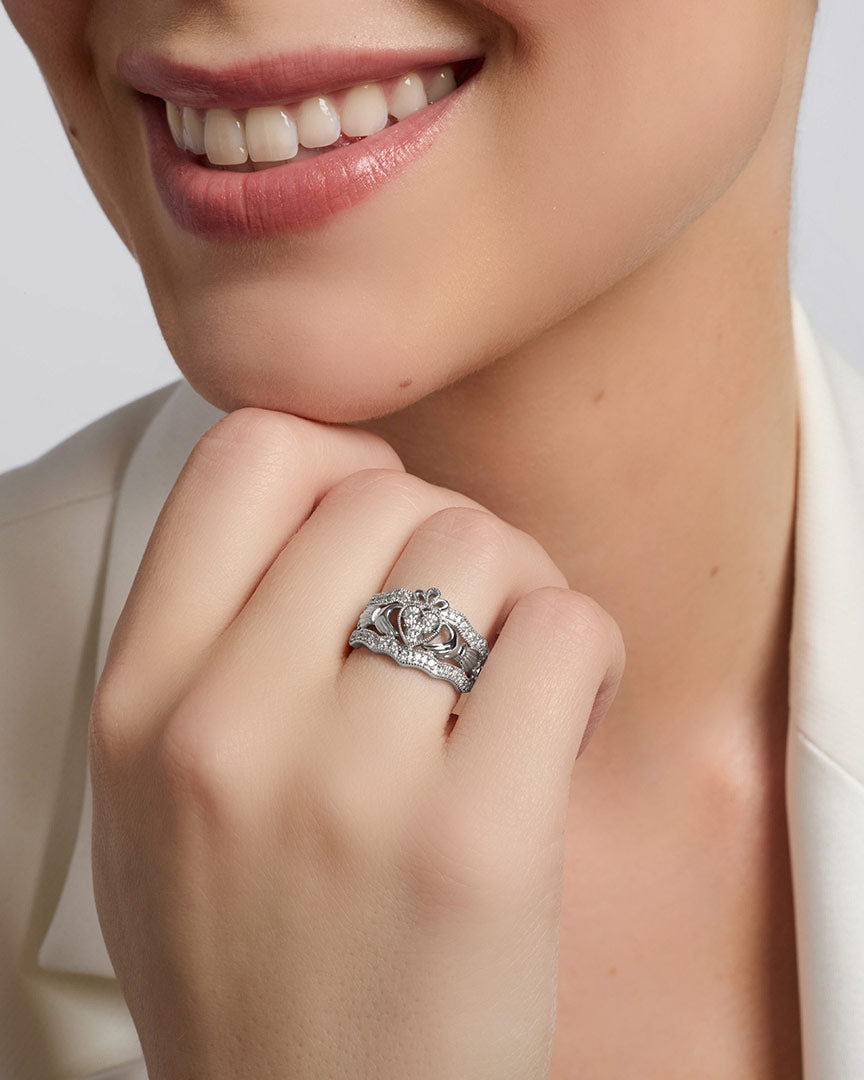 ladies 14k white gold diamond irish claddagh ring s21024 from Solvar on a model 2